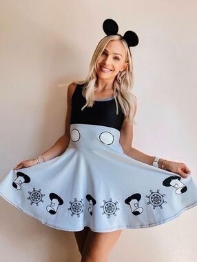 Happiness Collection Disneybounding Steamboat Willie Mickey Mouse Skater Dress M